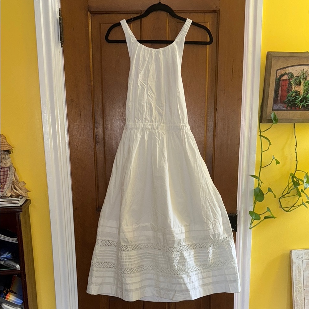 Gap—cotton White Sleeveless Dress size small